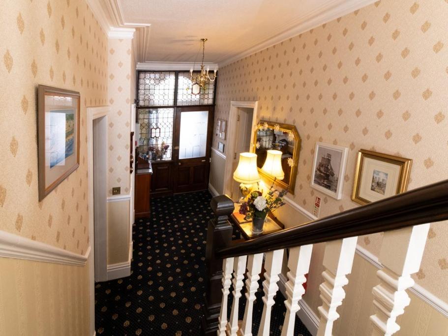 Crescent Lodge Guest House Whitby Eksteriør bilde
